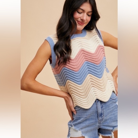 Hi, It’s Birdie Tops - 058- Multicolor Chevron Knit Sleeveless Top